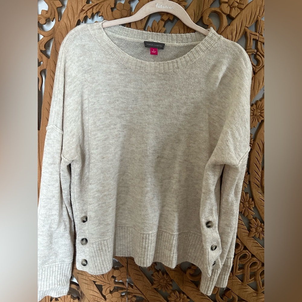 Vince Camuto malted cream oatmeal sweatshirt